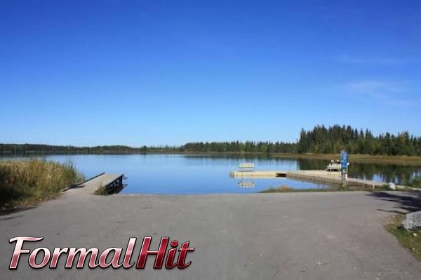 Crimson Lake: A Complete Guide to Camping, Fishing, and Getting There Crimson Lake